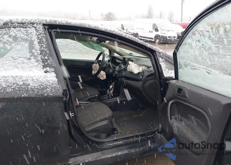 2019 Ford Fiesta St Line z USA, uszkodzony, nr VIN 3FADP4DJ9KM144269